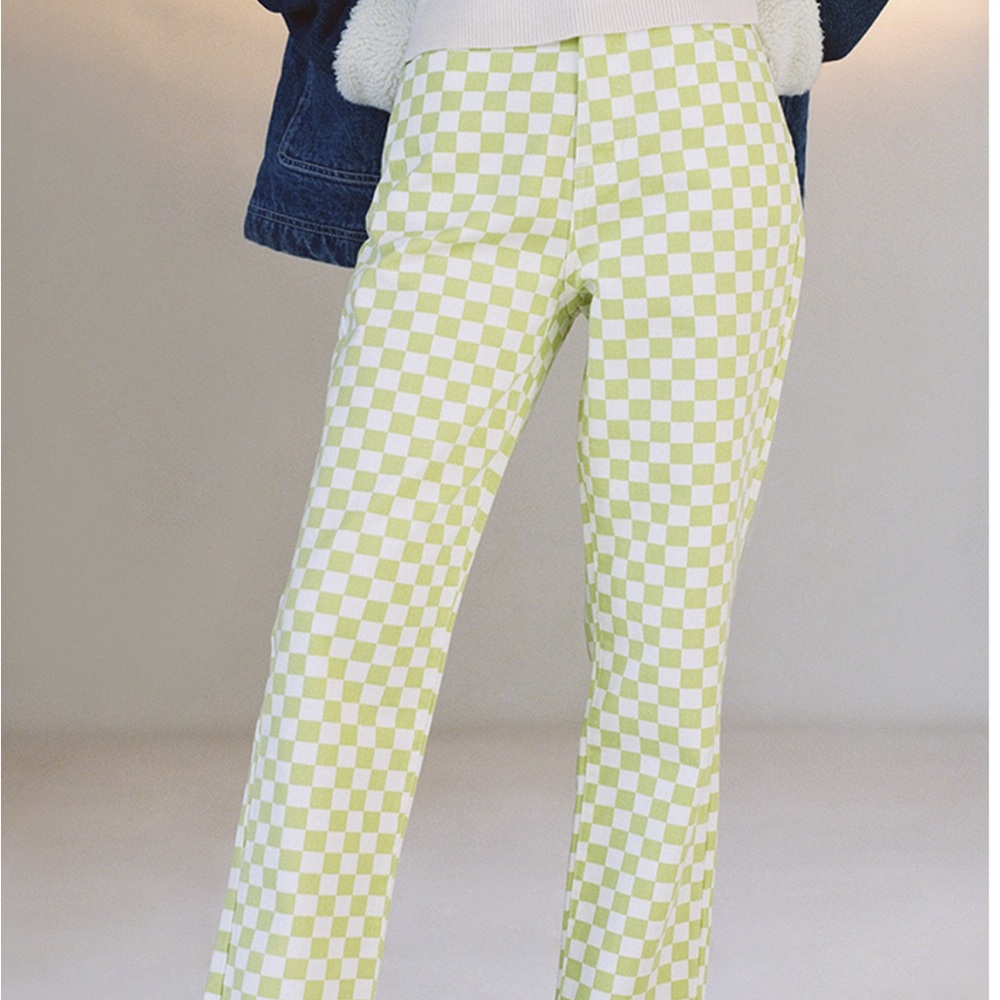 Never worn PacSun high rise straight size 26 checkered denim